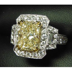$85,000 GORGEOUS 4.08CT FANCY YELLOW VS1 CERTIFIED DIAMOND RING 18KWG
