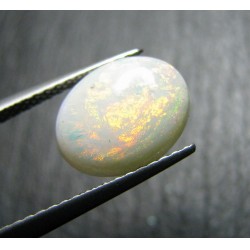 1.41CT OPAL OVAL WITH MANY COLORS- OCTOBER BIRTHSTONE $1NR