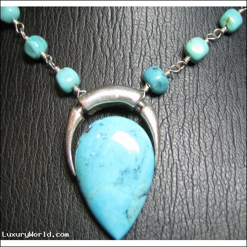 ESTATE UNIQUE TURQUOISE & STERLING SILVER NECKLACE- LOOKS GREAT WITH BLUE JEANS $1NR