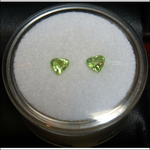 AUGUST .52CT PERIDOT HEART SHAPES $1NR
