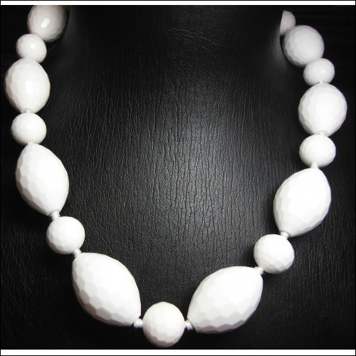 21" CALIFORNIA BATHING SUIT WHITE FACETED STONE TOGGLE NECKLACE $1NR