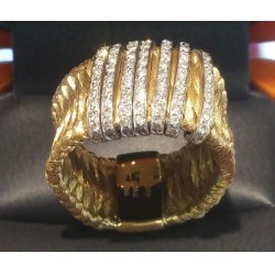$5,000 ESTATE WIDE ITALIAN 18K GOLD FLEXIBLE BAND WITH 7 DIAMOND BRACKETS