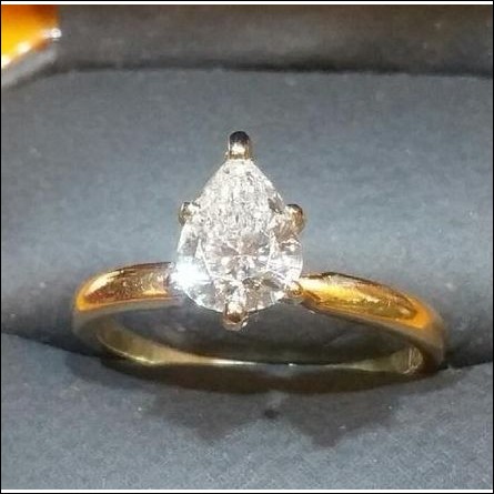 Estate .98Ct Pear Brilliant Diamond Engagement Ring 14k Gold