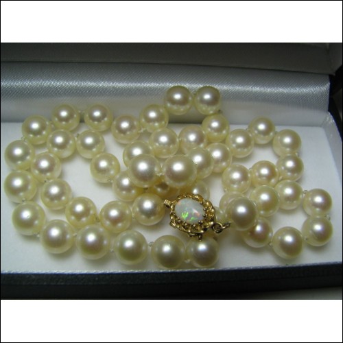 $4,000 ESTATE 16" 7.2-7.47mm CULTURED PEARL NECKLACE WITH OPAL CLASP 14K $1NR