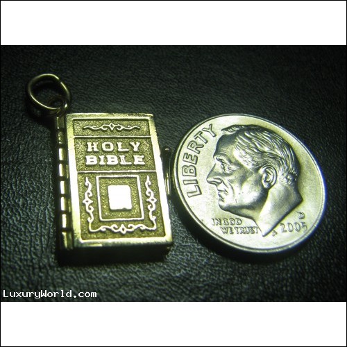 ESTATE HOLY BIBLE WITH LORD'S PRAYER 14K GOLD PENDANT $1NR