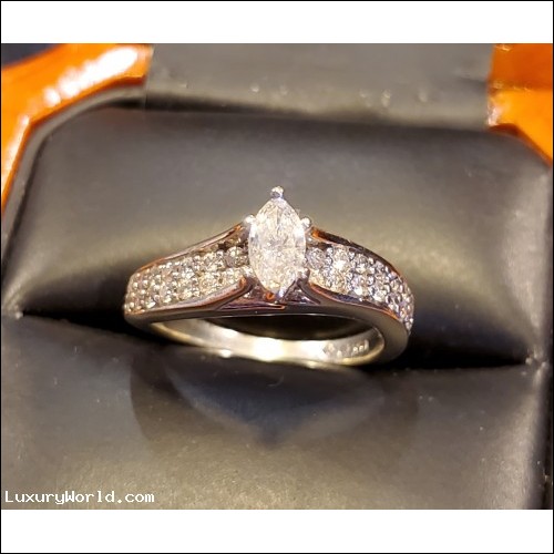 $500-$1,000 Estate .84ctw Marquise Diamond Wedding Ring 14k White Gold
